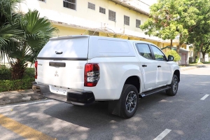 Mitsubishi Triton 4X2 MT (1 cầu số s&agrave;n)